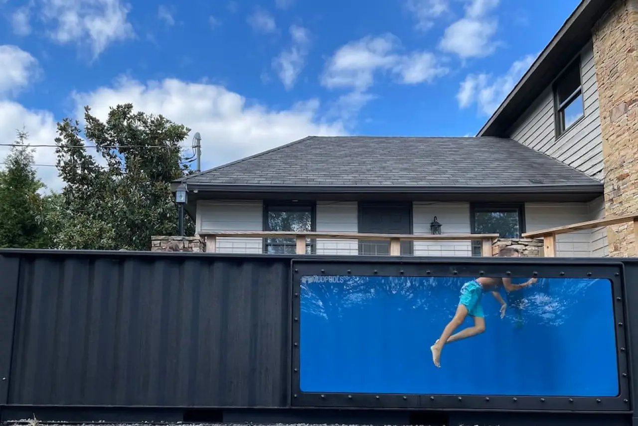 Crestview Estate 5 acres-heated pool-5min to strip