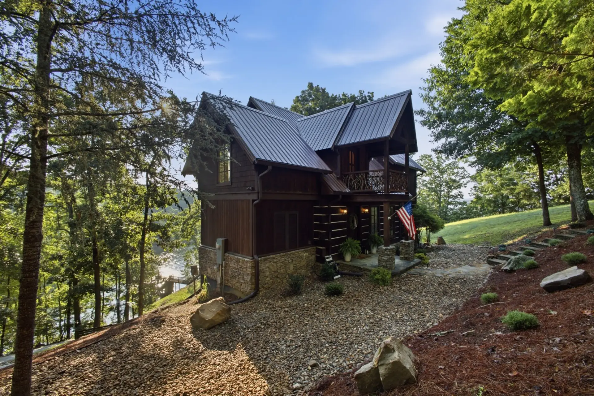 Lakeside Lodge Retreat, Spring City, TN