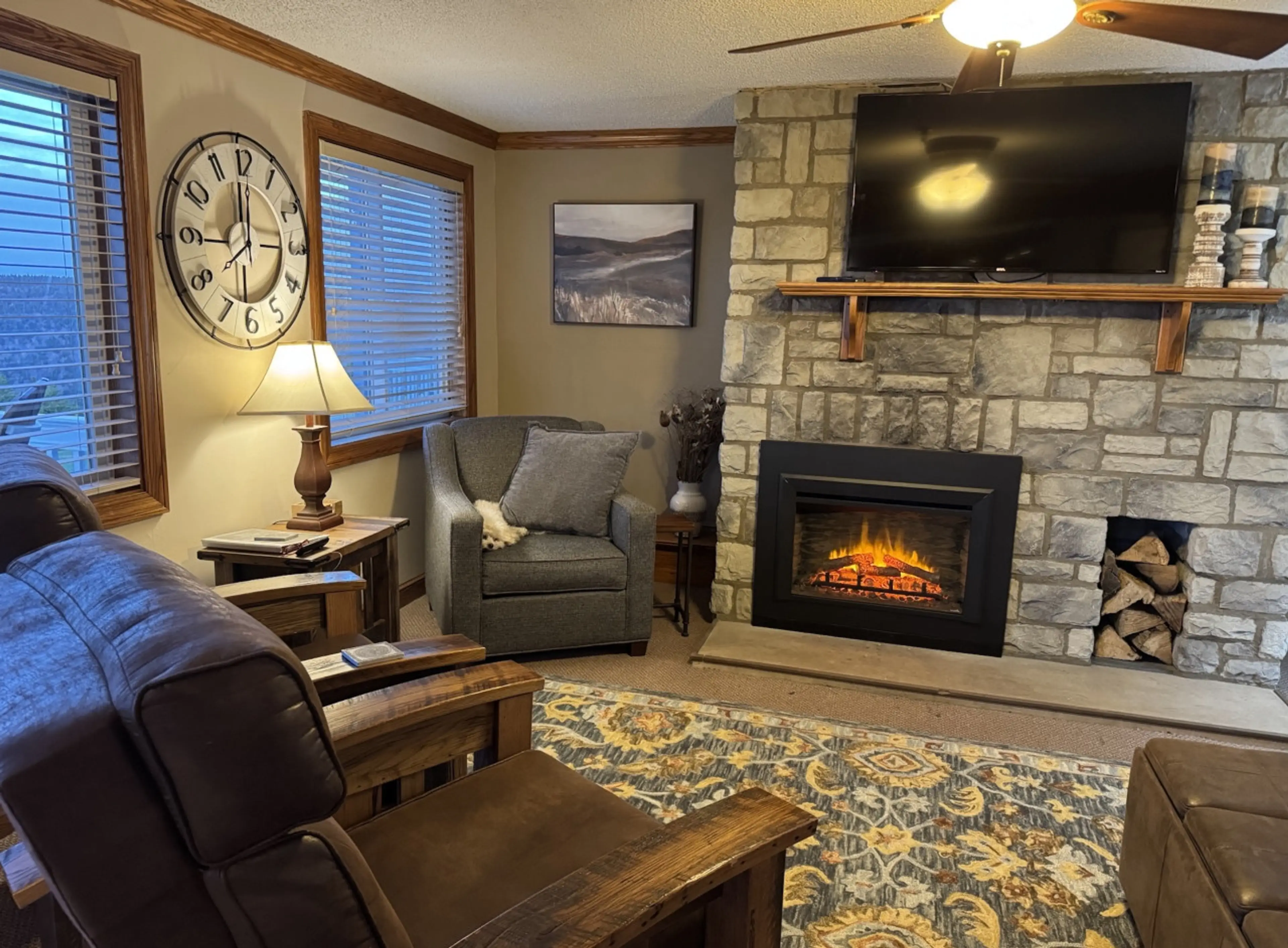 Brand new electric fireplace (April 2025)