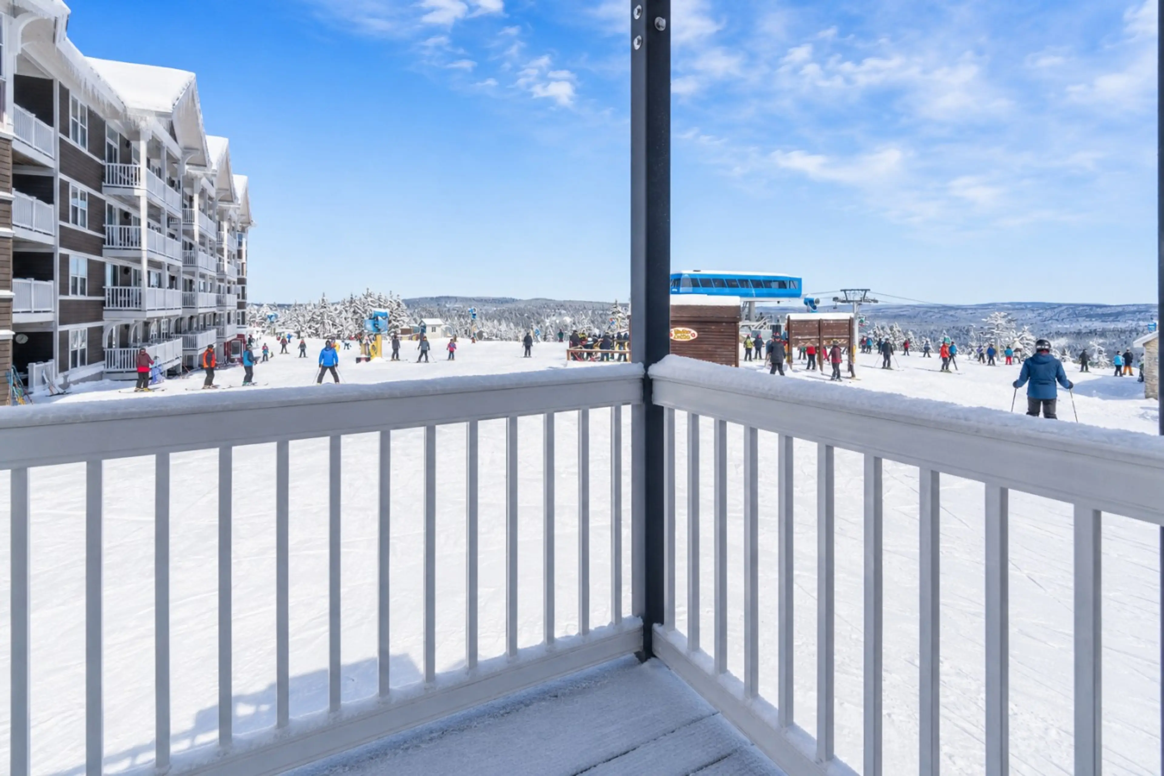 Deck with view of the Ballhooter Lift