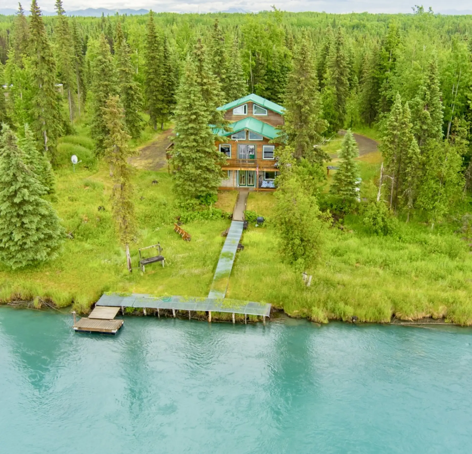 Welcome to our Wandering Moose Riverfront Hideaway.