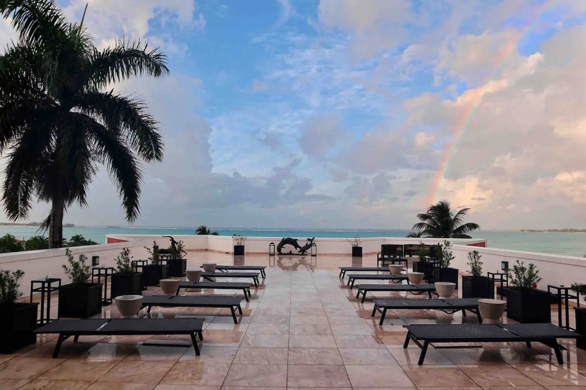 3400 Sq ft Private Terrace that overlooks the ocean