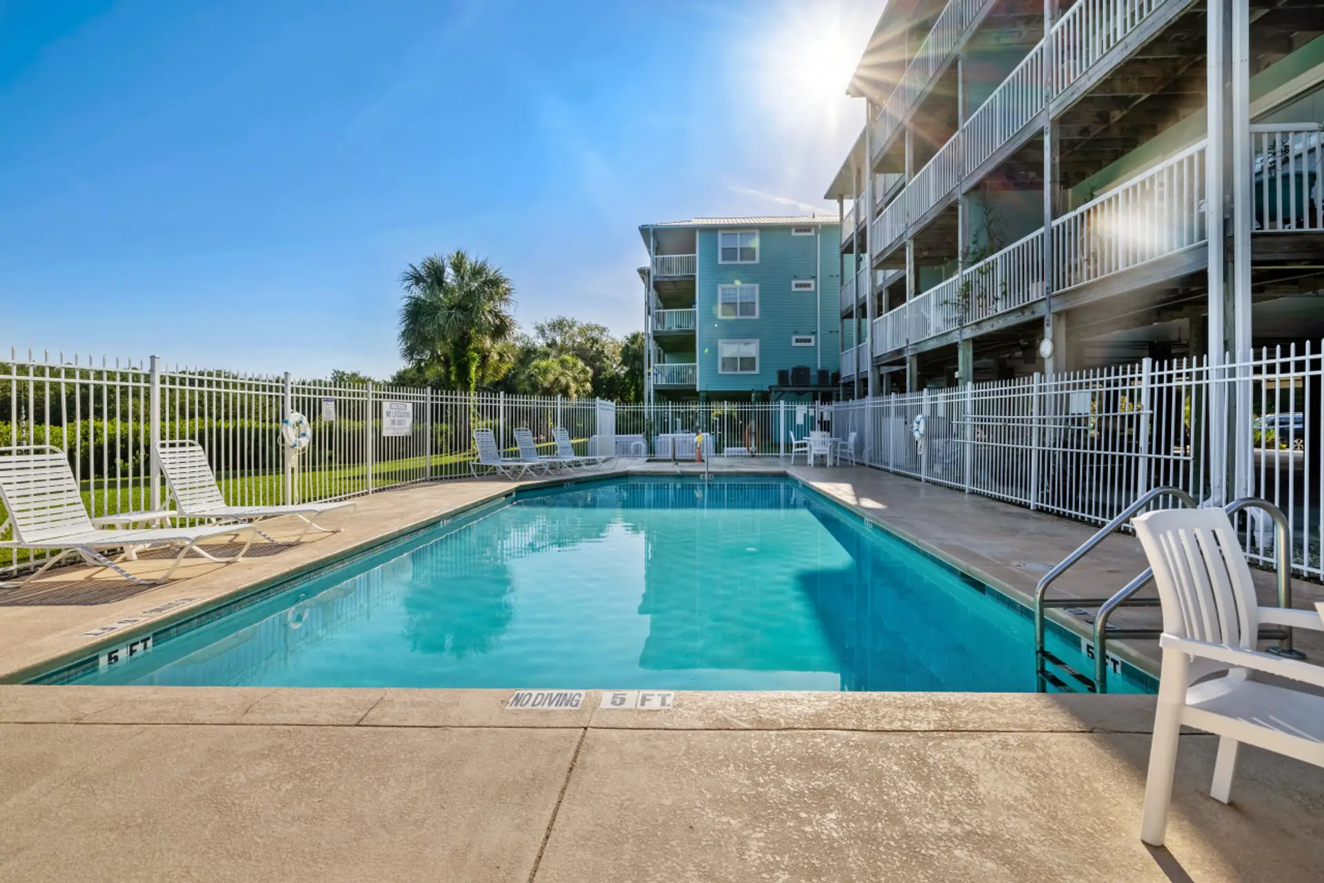 Shared pool and hot tub access!