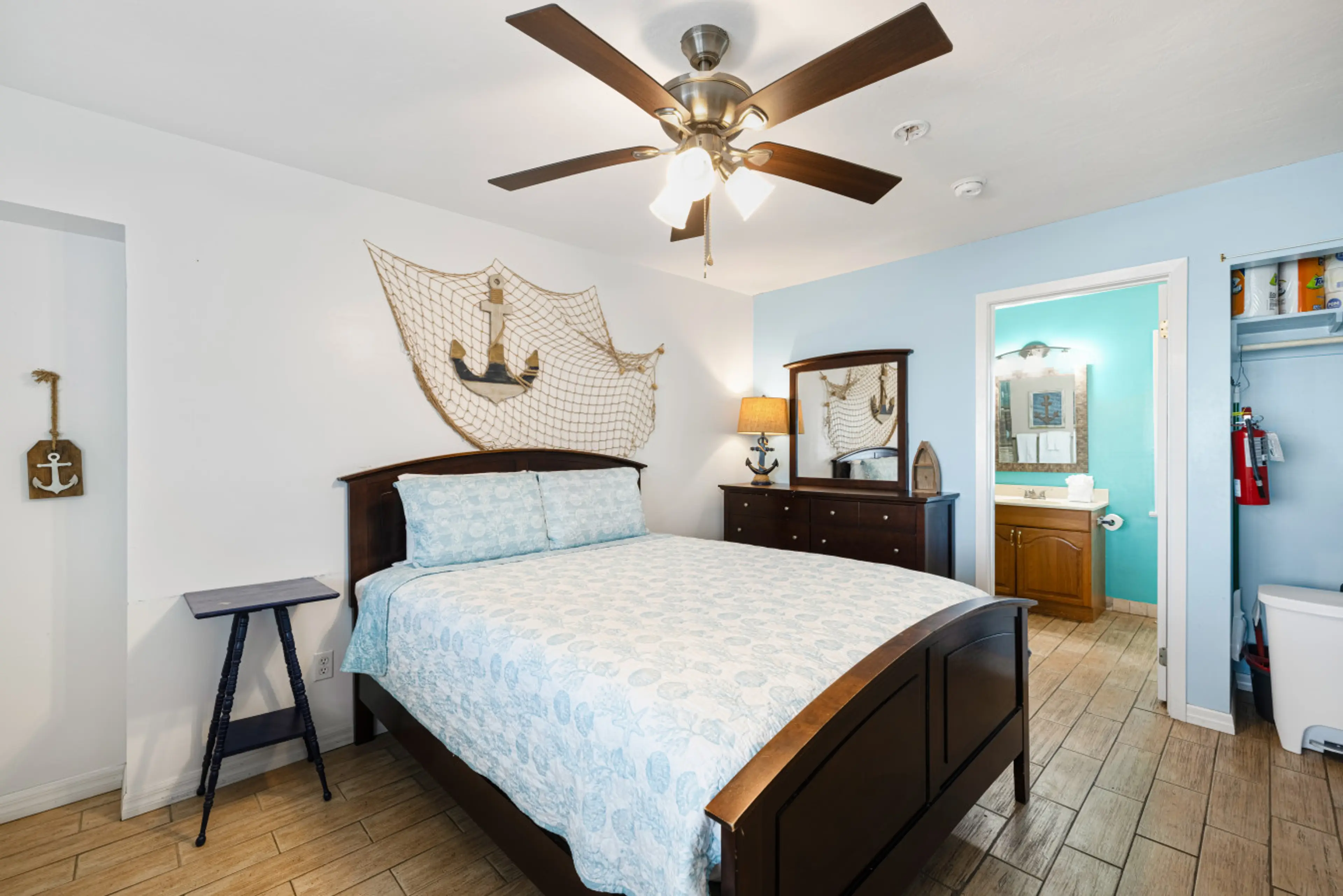 Comfy Queen Accommodations!