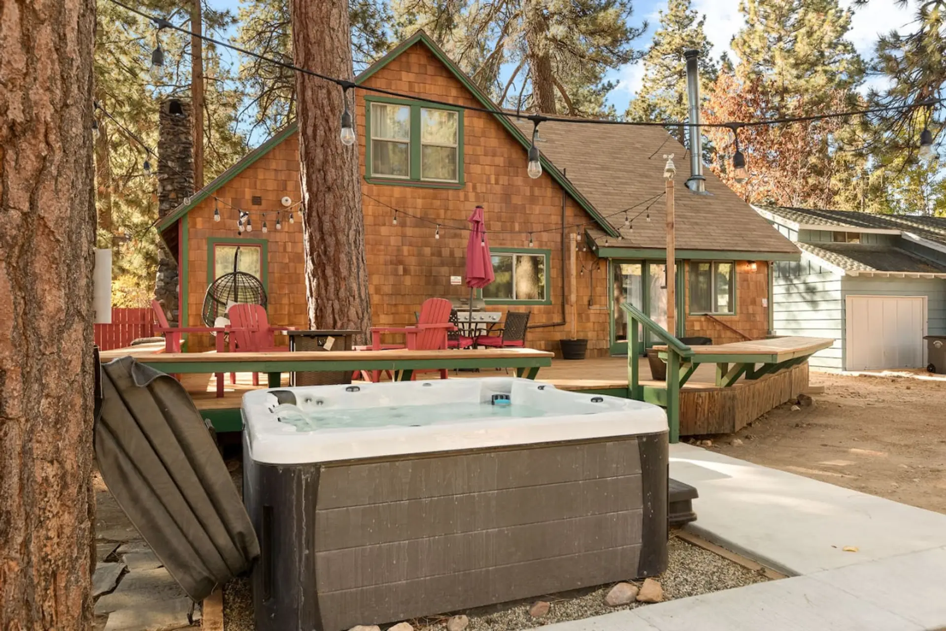Take a dip in the hot tub after a long day on the lopes or lake!