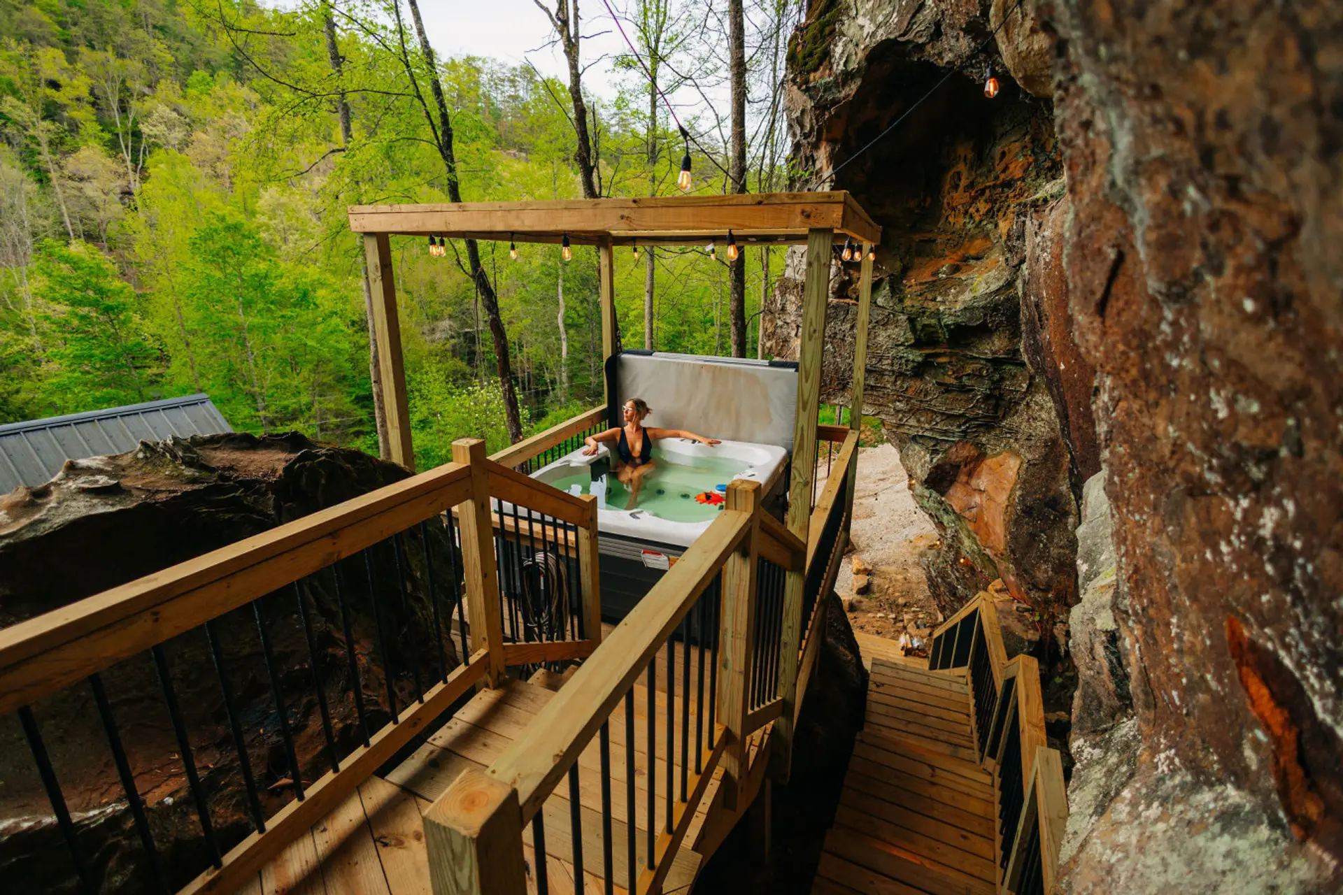 Bubbles, cliffs, and starlight. The only thing missing from this hot tub scene is you and your favorite person.