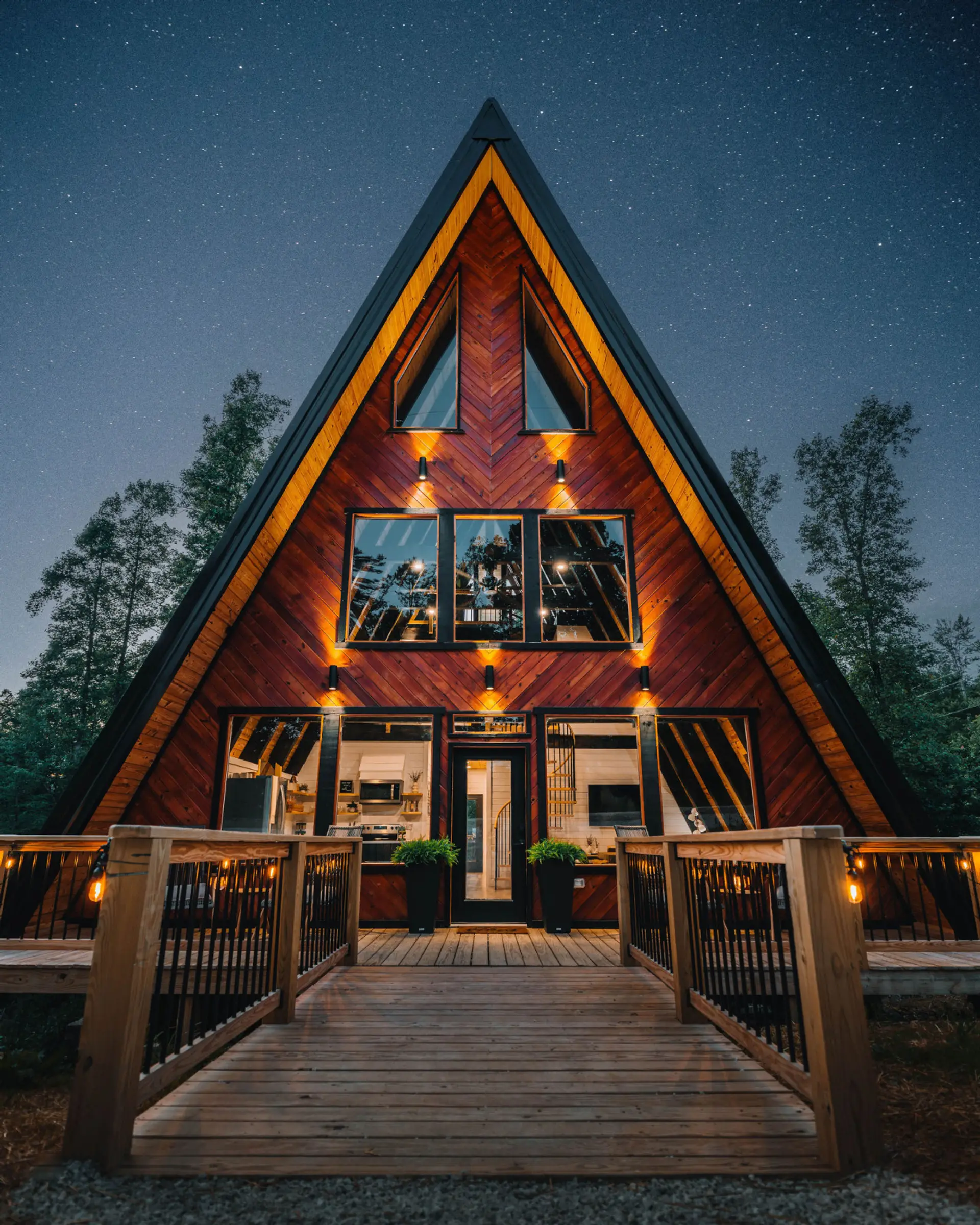 Arrive to a glowing A-frame retreat tucked into Daniel Boone National Forest near Red River Gorge