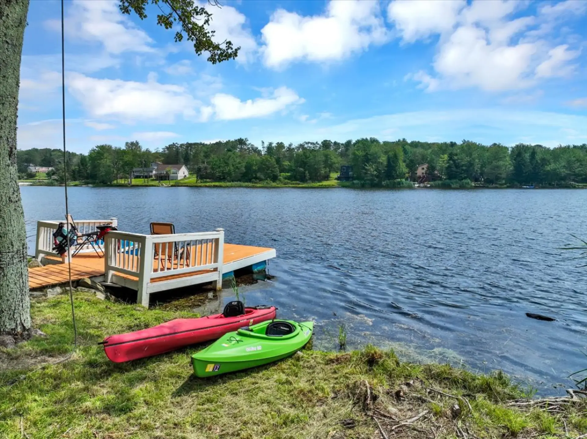 Step outside and straight into adventure with direct lake access from the private dock.
