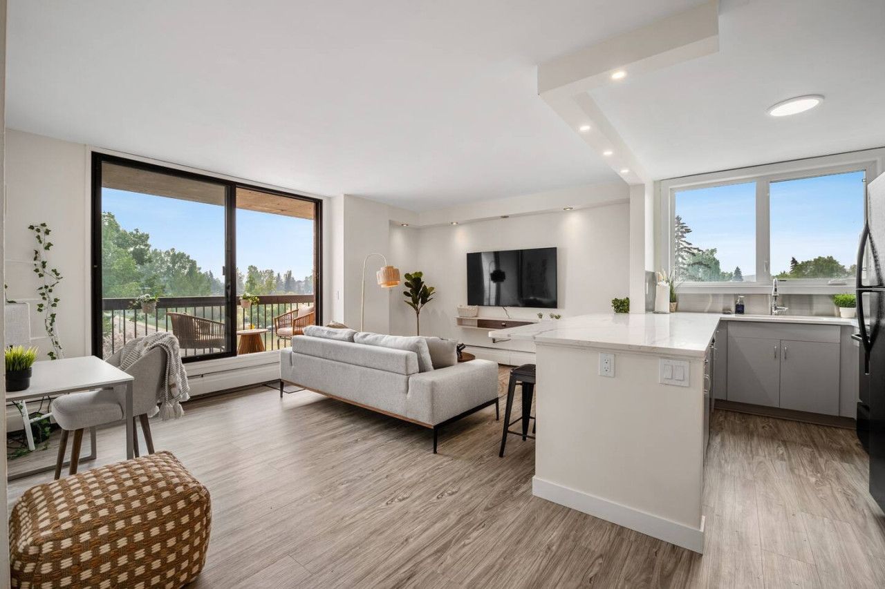 Corner Unit by C-Train, Balcony, Free Parking