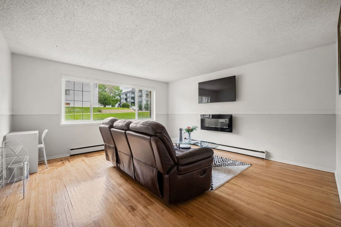 Fireplace Nights, Free Parking