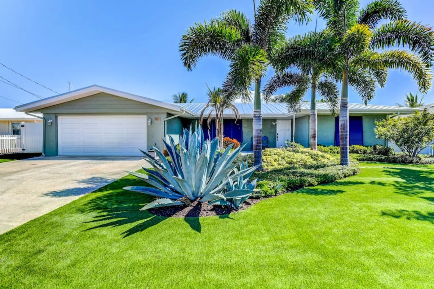 Dockside Dreams — Waterfront Home with Pool, Spa & Private Dock · Bradenton, FL