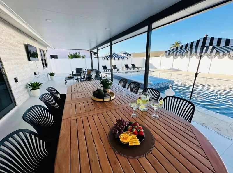 Bradenton Pool Home photo 3