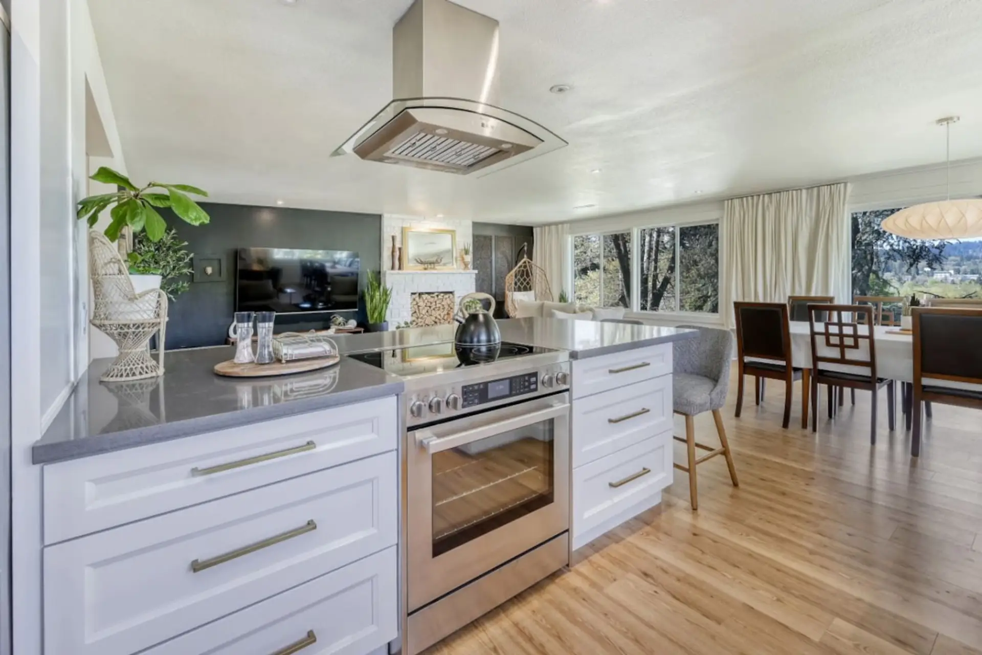 Chef-ready gourmet kitchen with a generous island, high-end finishes, and plenty of space to gather.