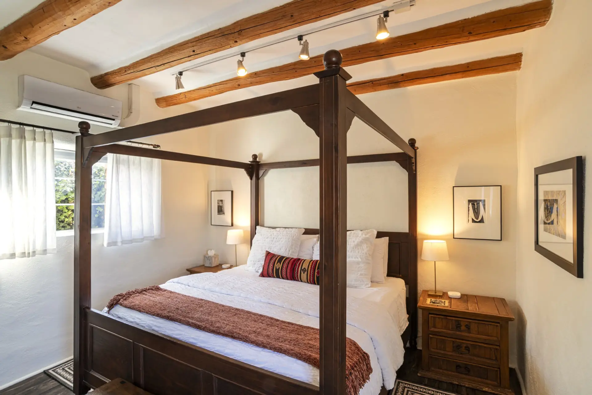Bedroom | King Bed