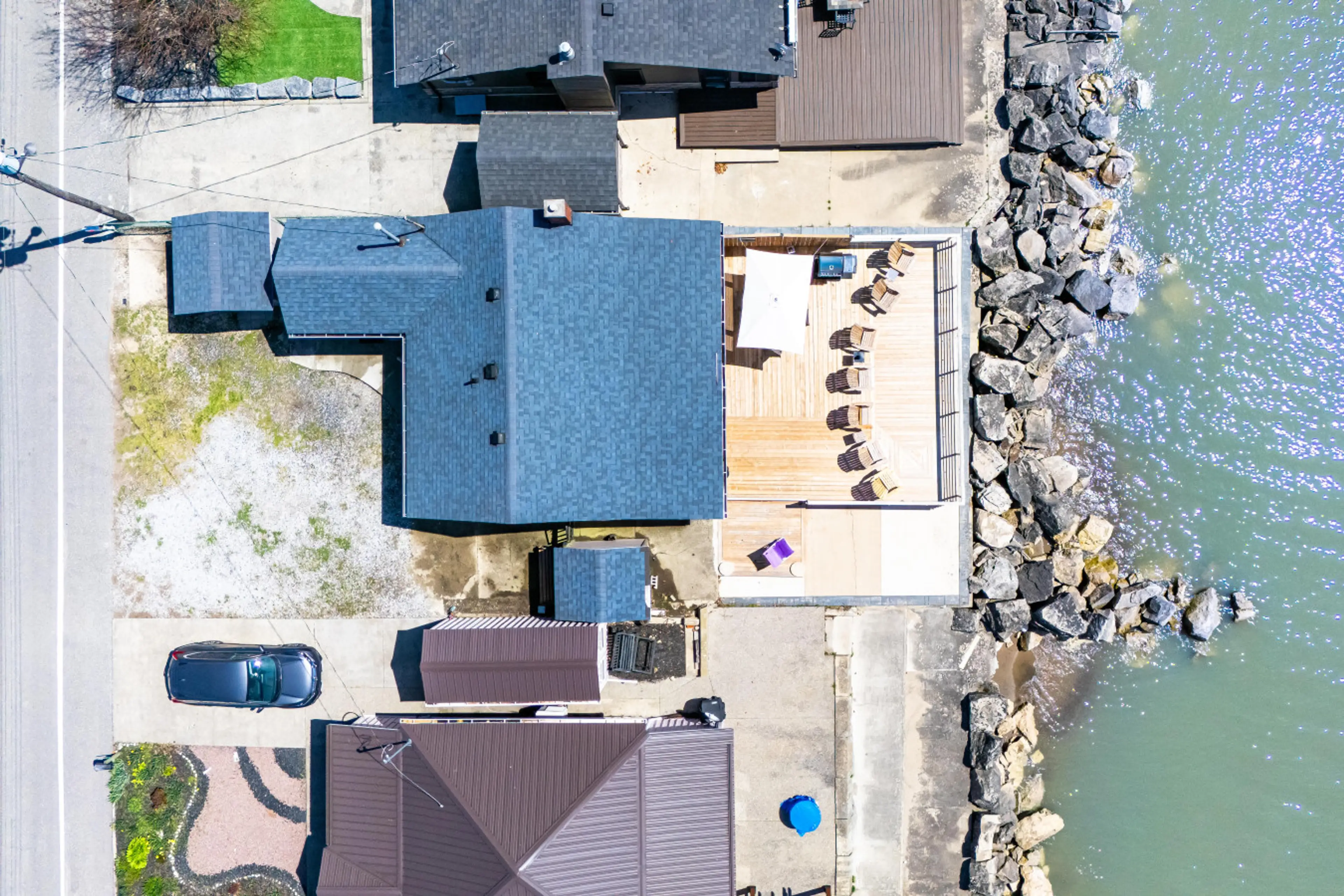 Bird's eye view of Wilmac Lake House on the scenic Heritage Road that connects the lakeside communities of Kingsville, Harrow, and Colchester.