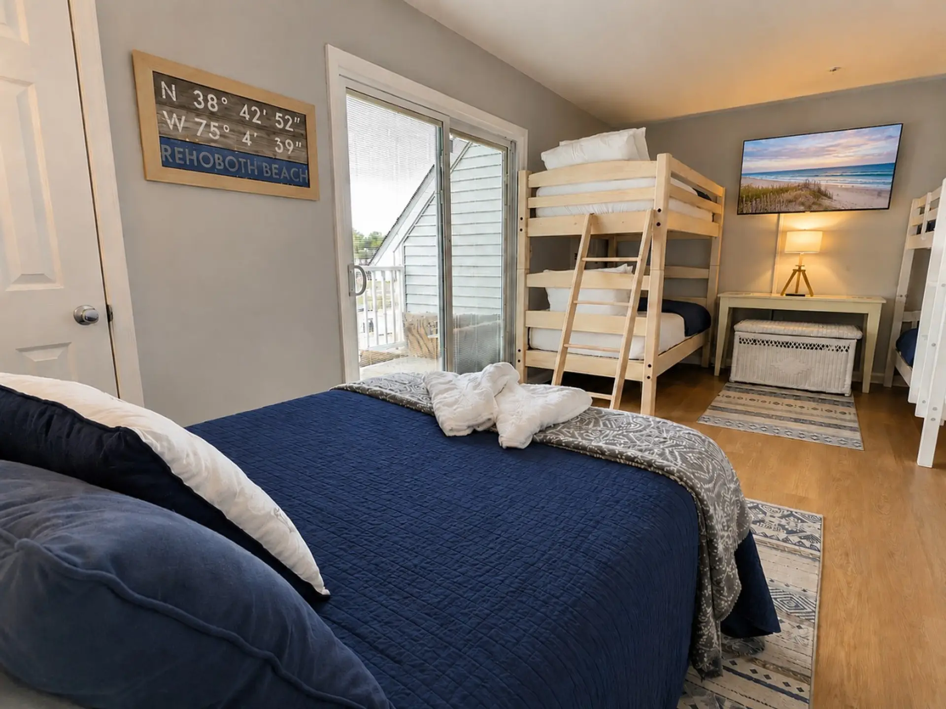 Bedroom 3 Full Bed