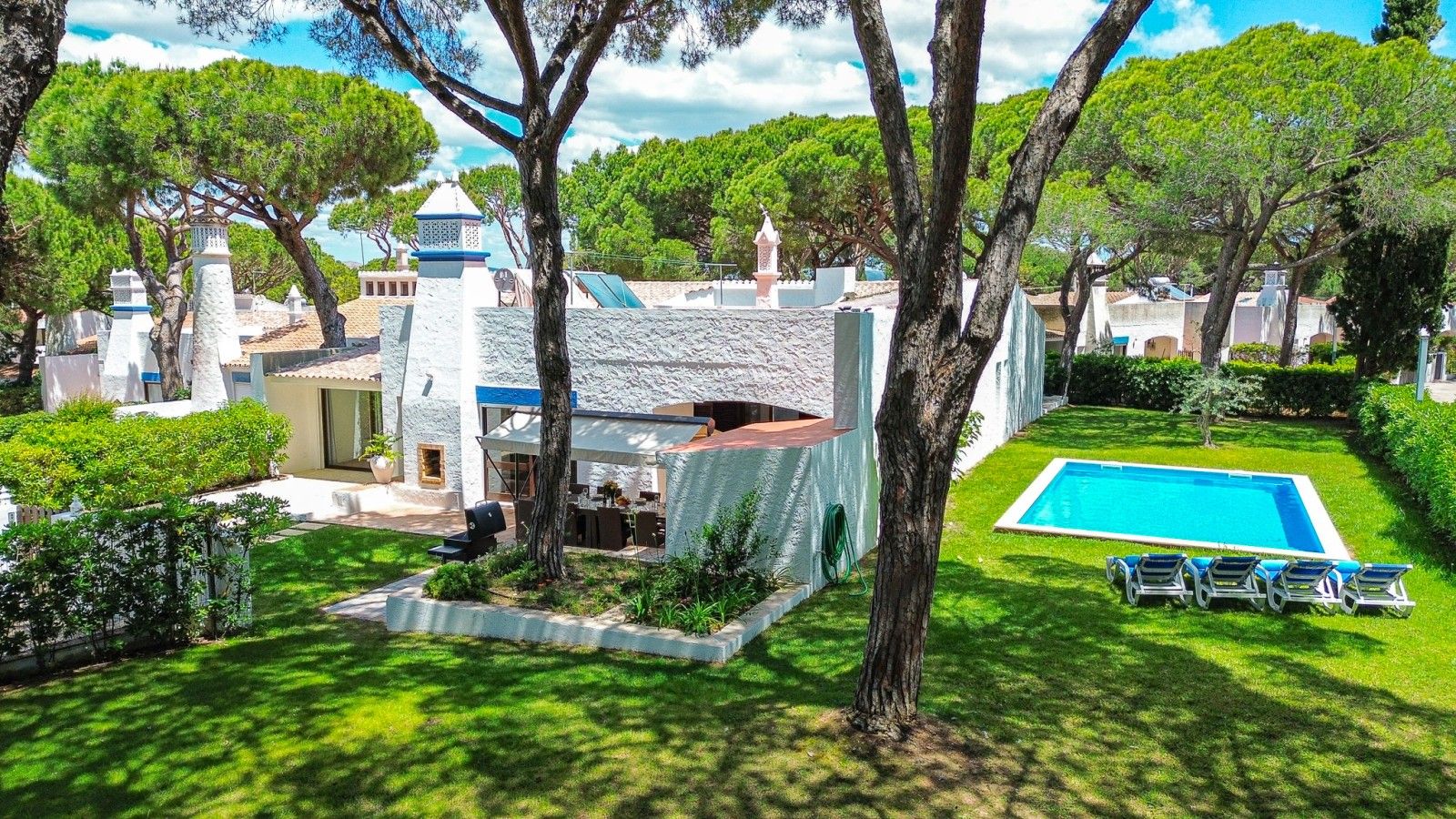 Vila Açoteias, Albufeira