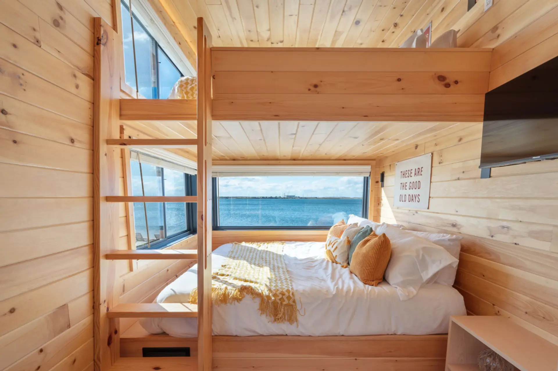 Cabin Unit 7: practical, cozy, and ready for your stay.