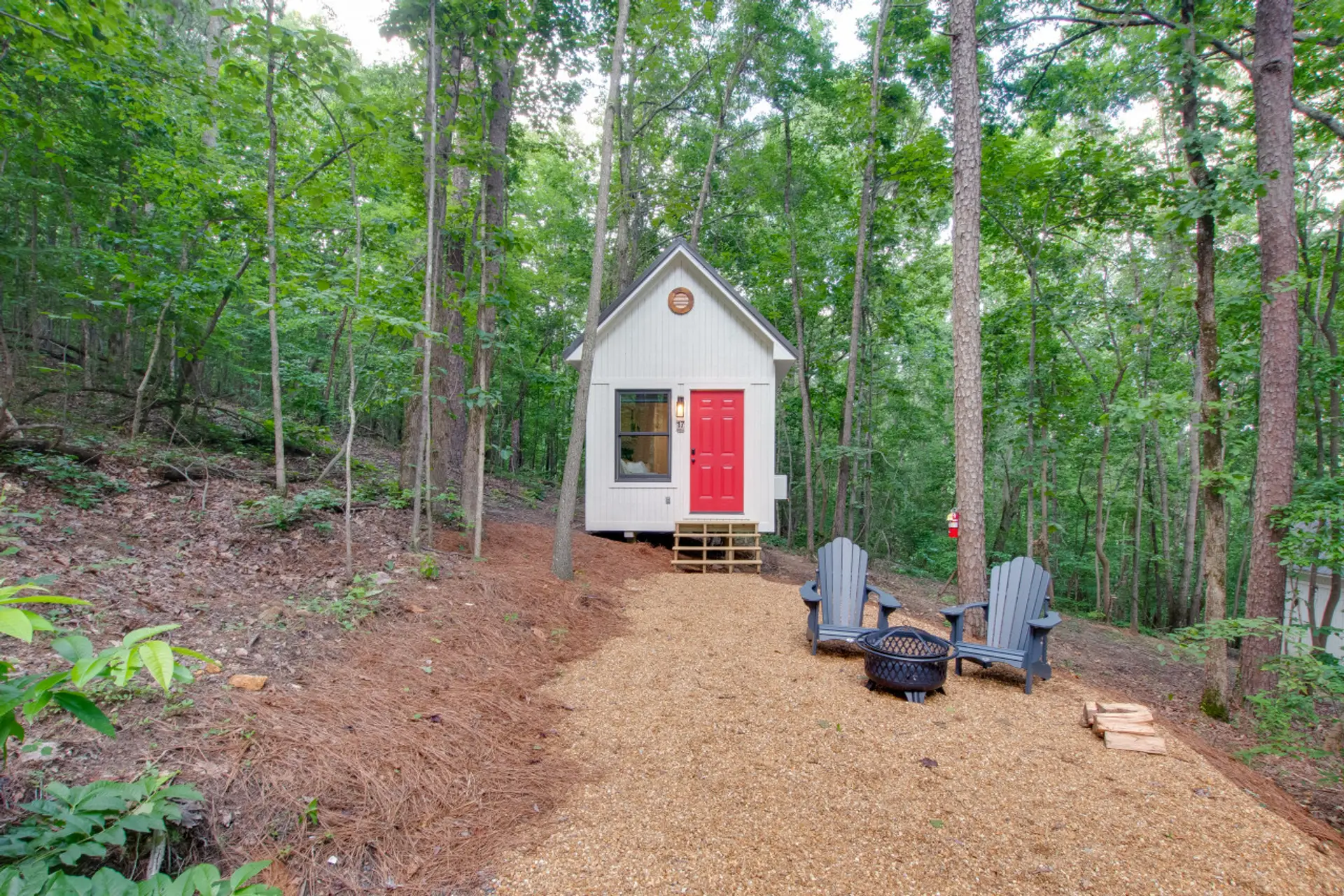Charming tiny cottage with a cozy loft bedroom, private fire pit, and beautiful forest views. Ideal for couples or solo travelers seeking peace and relaxation