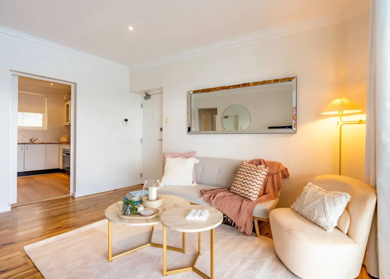 Kirribilli Harbour View 2BR Apartment – Monthly Stays - Image 3