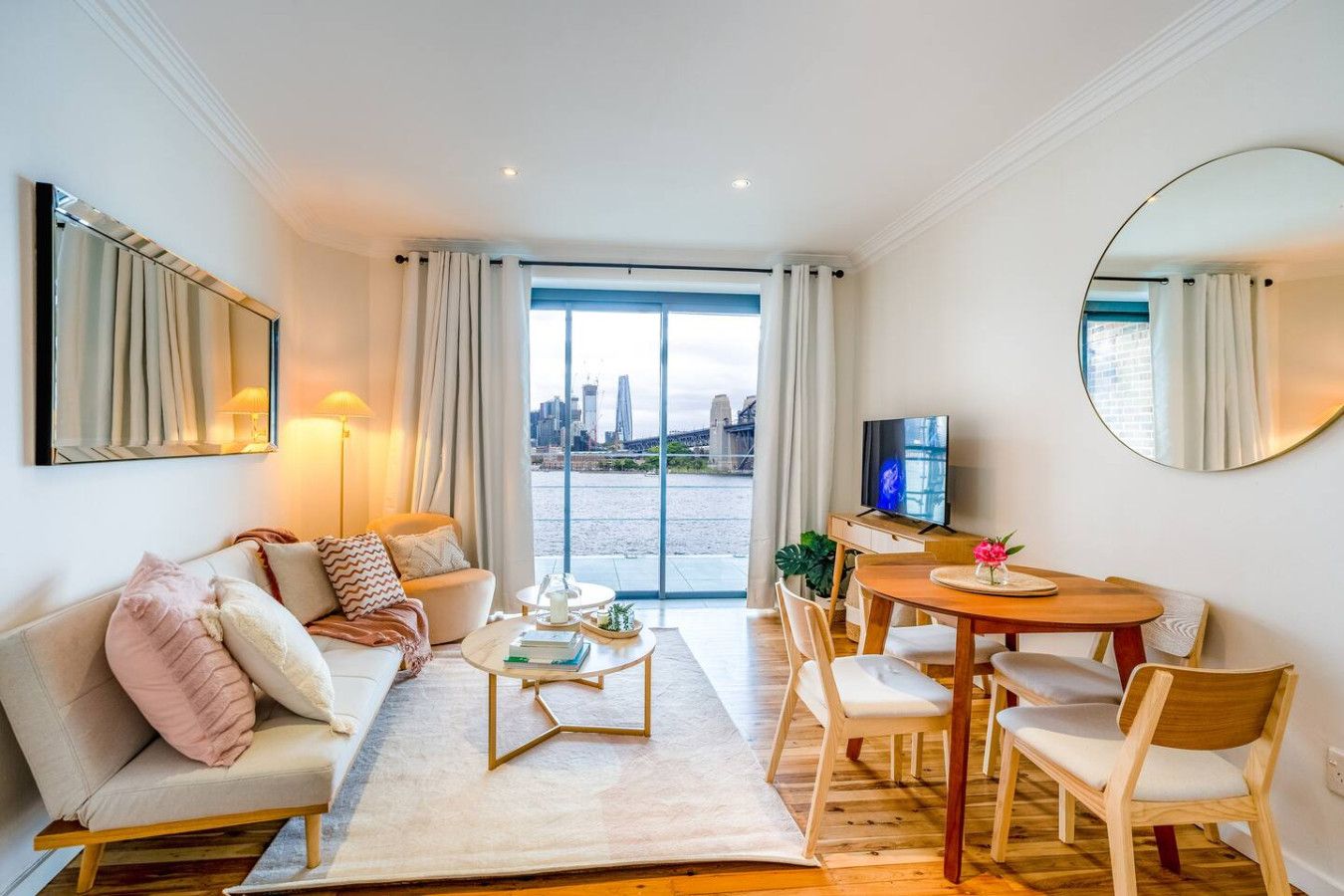 Kirribilli Harbour View 2BR Apartment – Monthly Stays - Image 2