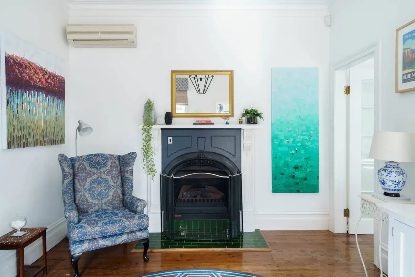 Bryn-y-Mor Cottage – Romantic Fireplace Getaway, Leura - Image 12