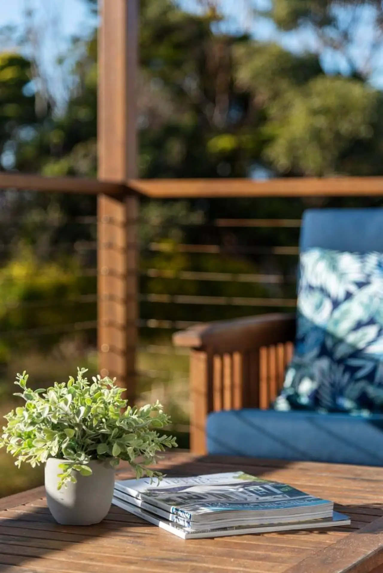 The Lighthouse – 4BR Beach House, Sleeps 10, Mollymook - Image 5