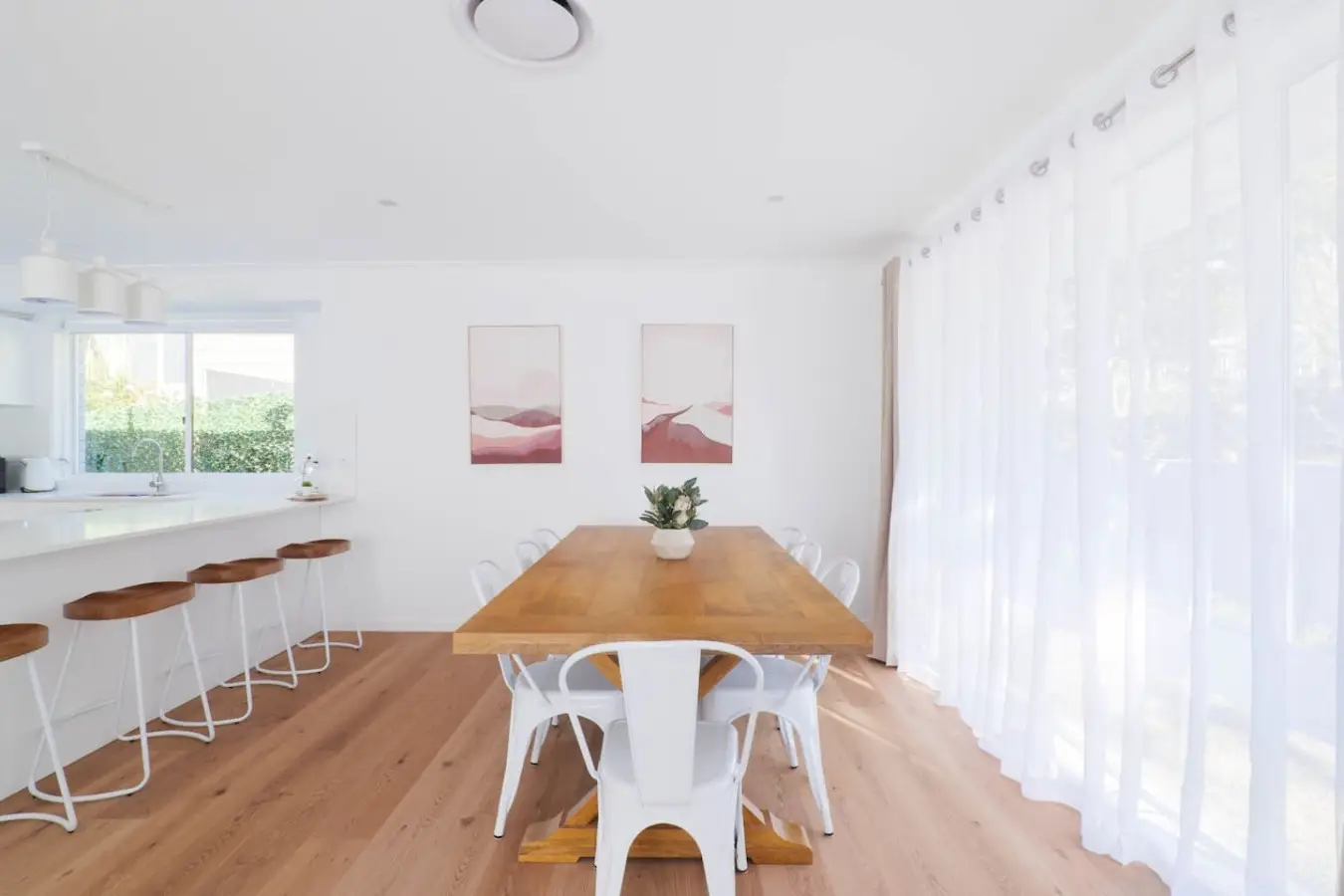 Abbey House – 3BR Garden Retreat, Dog Friendly, Leura - Image 11