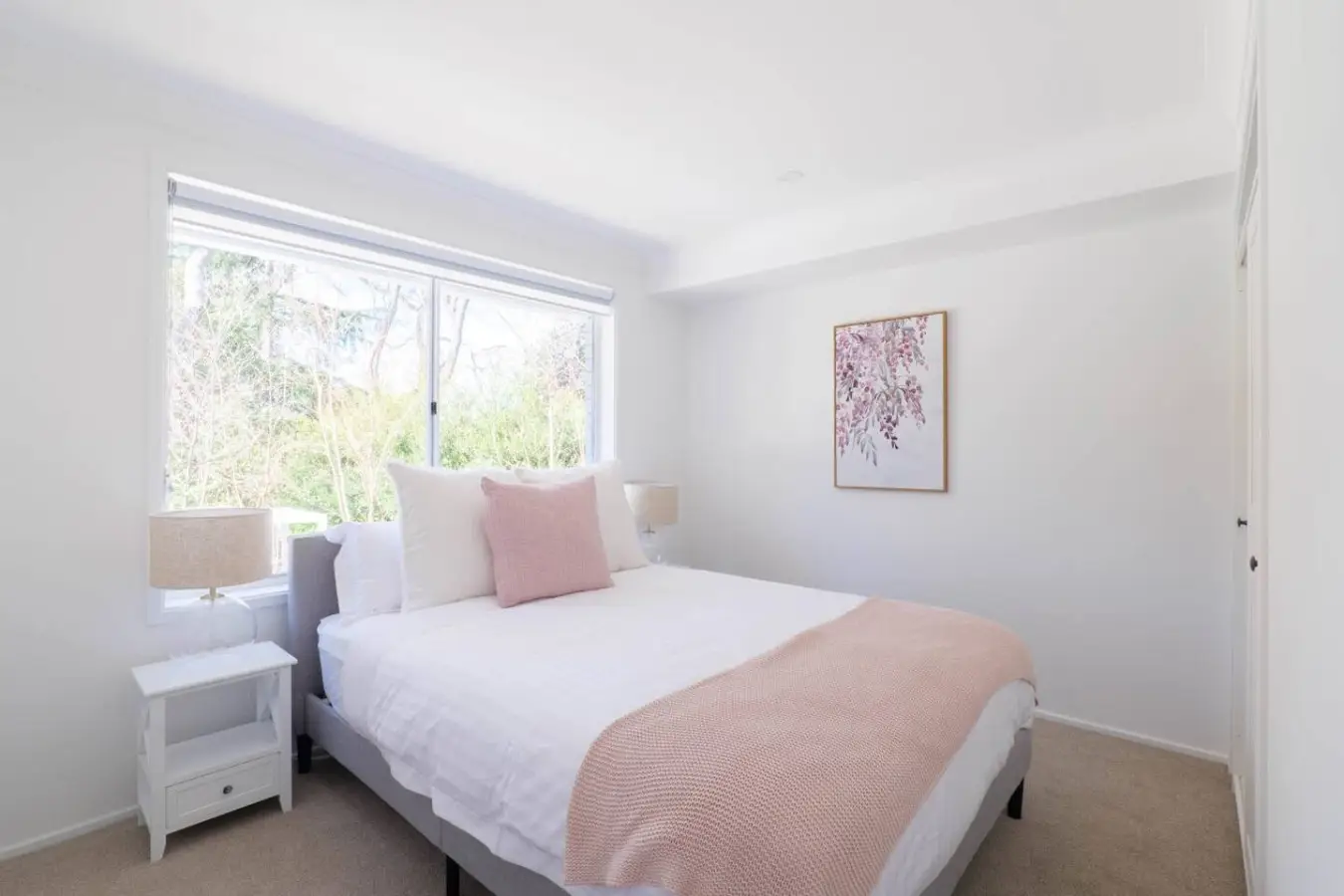 Abbey House – 3BR Garden Retreat, Dog Friendly, Leura - Image 9