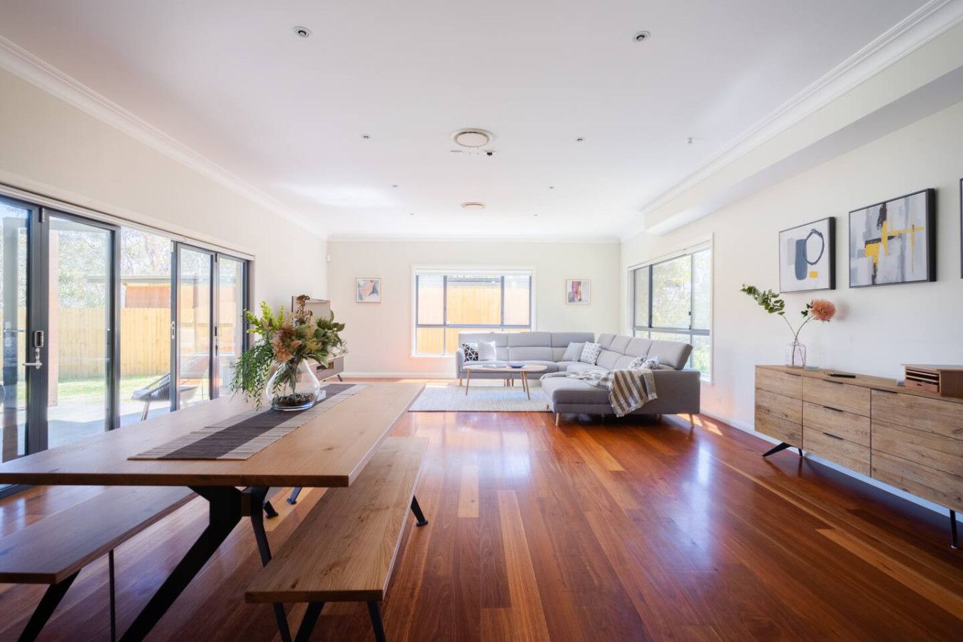 Alleura House – 5BR Bushland Retreat, Sleeps 12, Leura - Image 7