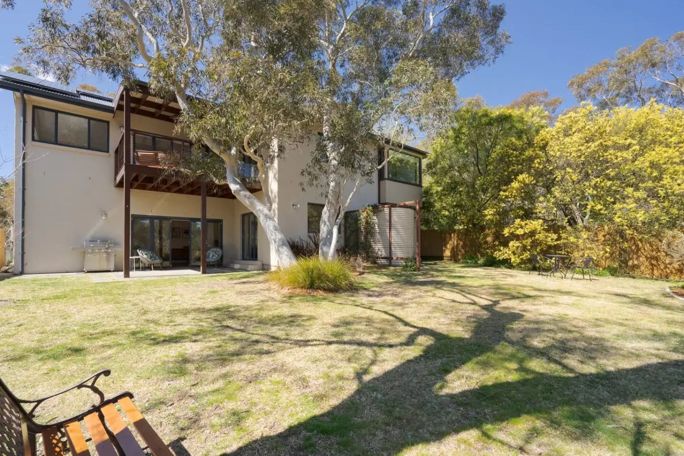 Alleura House – 5BR Bushland Retreat, Sleeps 12, Leura - Image 24