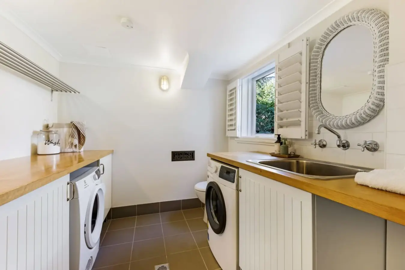 Hatton Ville – 3BR Historic Home with Fireplace, Leura - Image 25