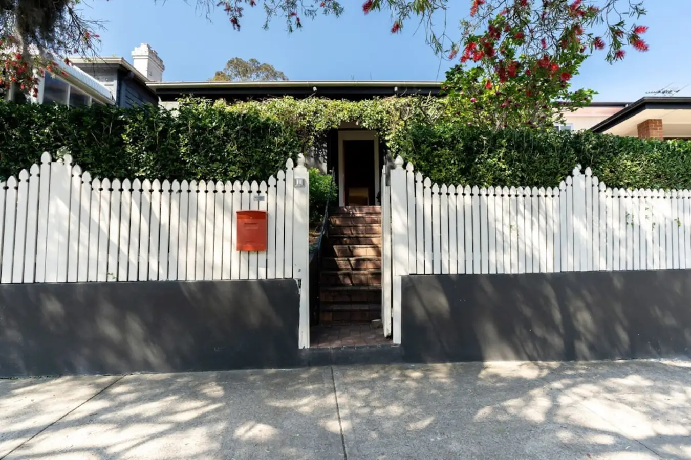 Villa Catherine – 3BR House, Lilyfield, 15 Min to Sydney CBD - Image 32