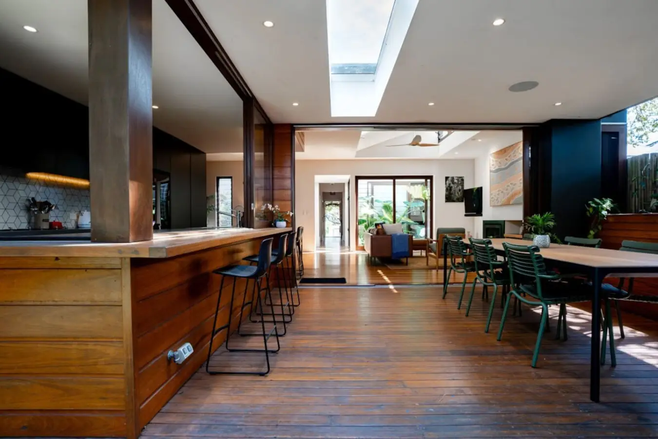 Villa Catherine – 3BR House, Lilyfield, 15 Min to Sydney CBD - Image 9