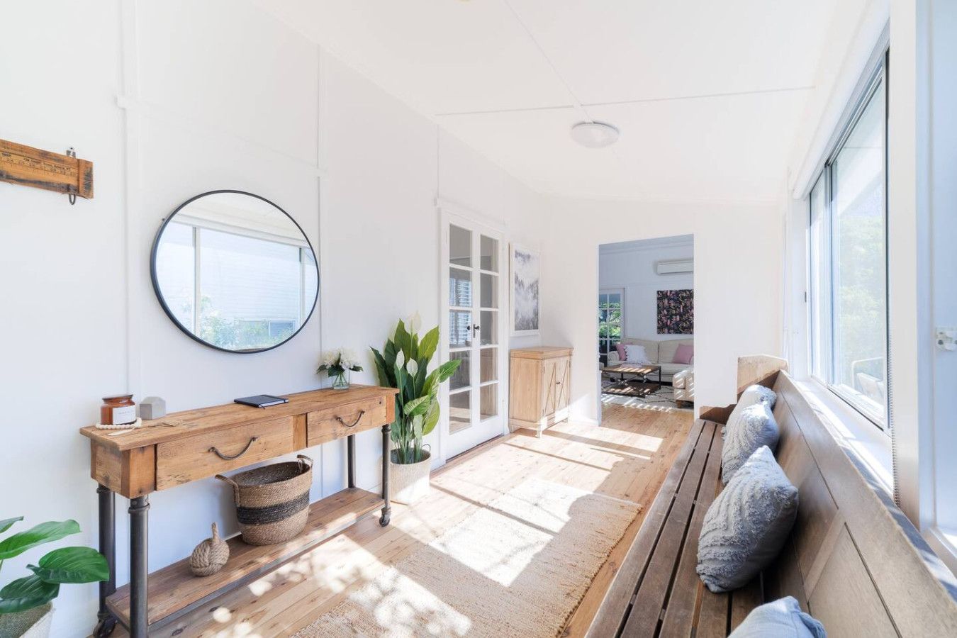 La Villette – 4BR House, Sleeps 9, Katoomba (Blue Mountains) - Image 7
