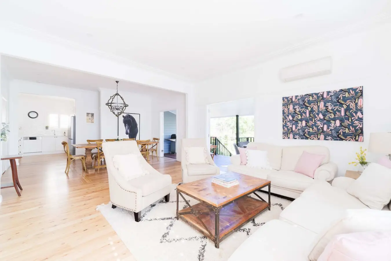 La Villette – 4BR House, Sleeps 9, Katoomba (Blue Mountains) - Image 2