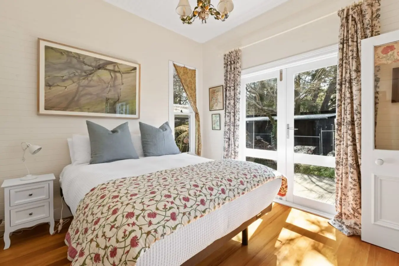 Victory Cottage – 3BR with Fireplace, Leura, Blue Mountains - Image 8