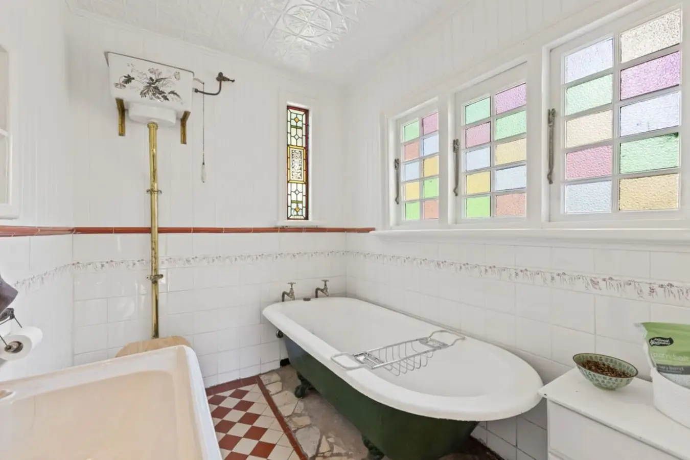 Victory Cottage – 3BR with Fireplace, Leura, Blue Mountains - Image 40