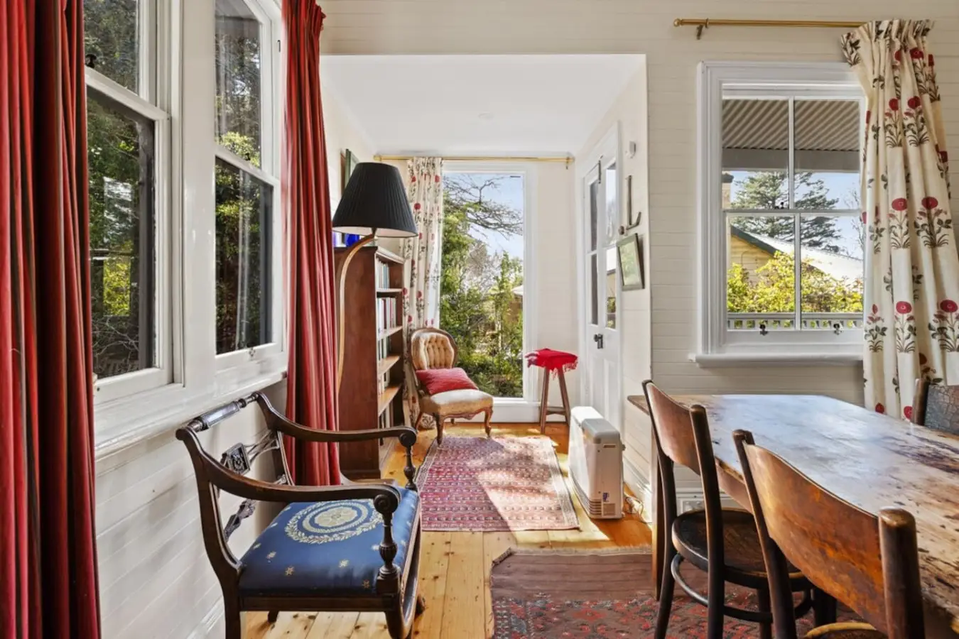Victory Cottage – 3BR with Fireplace, Leura, Blue Mountains - Image 23