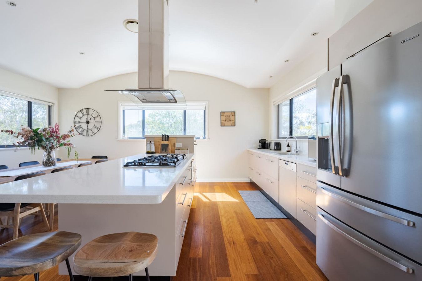 Alleura House – 5BR Bushland Retreat, Sleeps 12, Leura (Monthly Stays) - Image 8