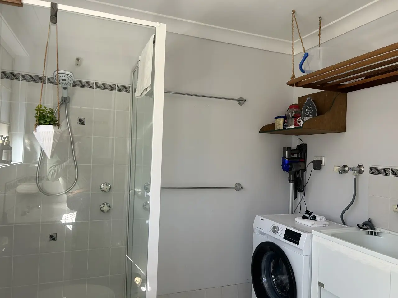 1BR Tighes Hill Retreat - Image 13
