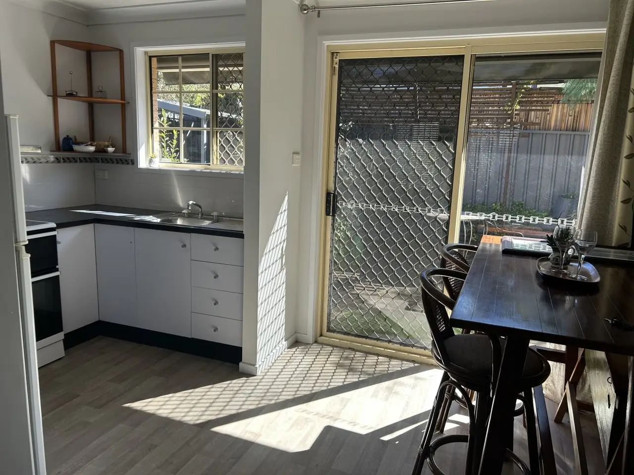 1BR Tighes Hill Retreat - Image 6