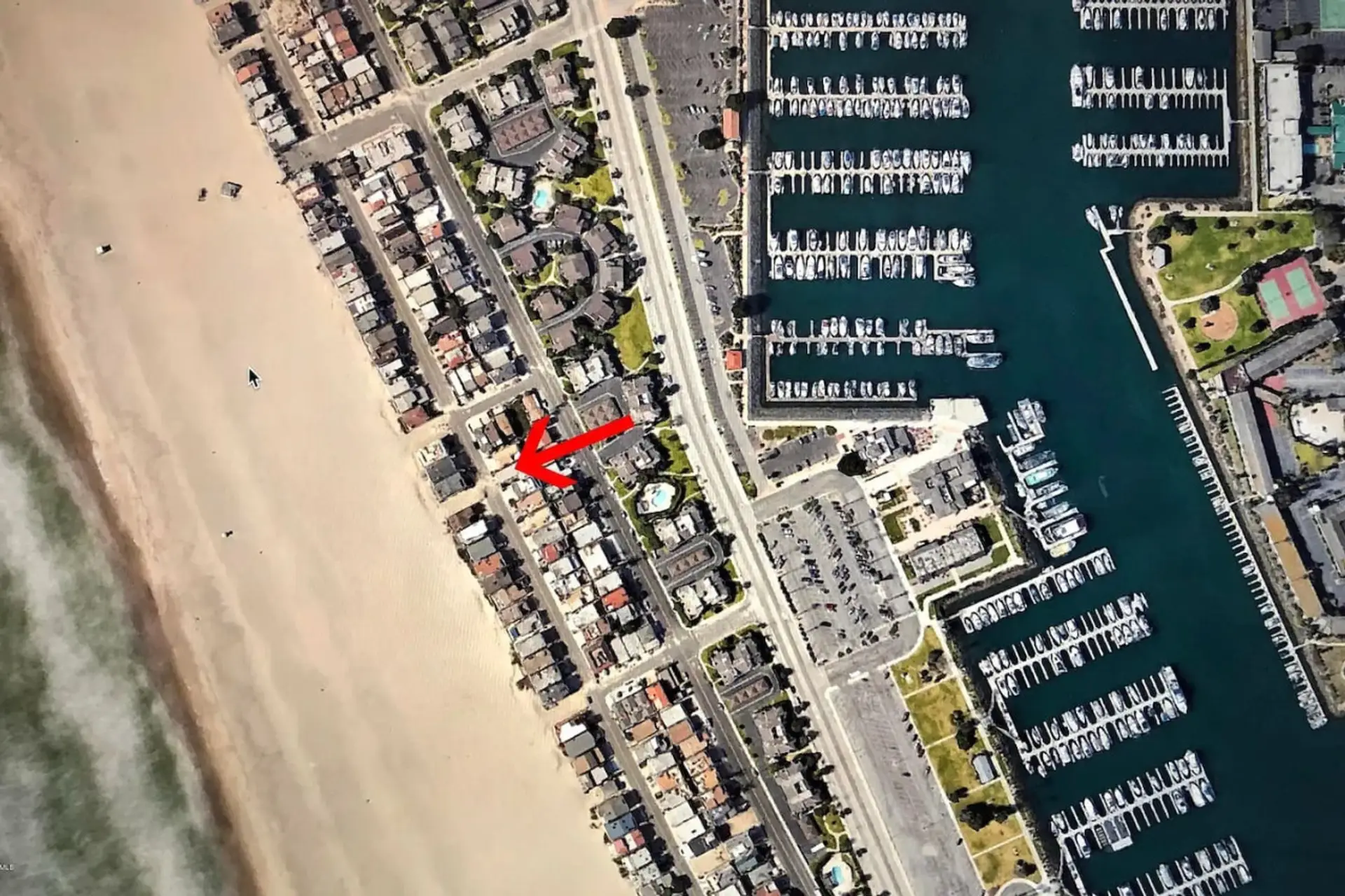 Cute Mid-Century Beach Side Bungalow
