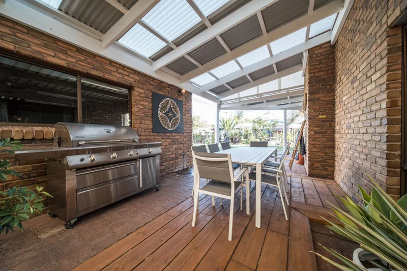 Salt Bush Beach House - Image 32
