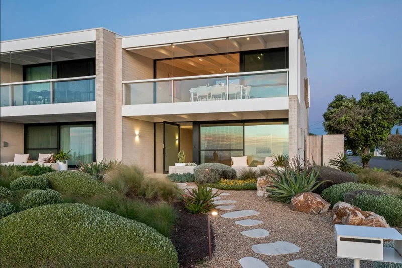 Reef House - Image 31
