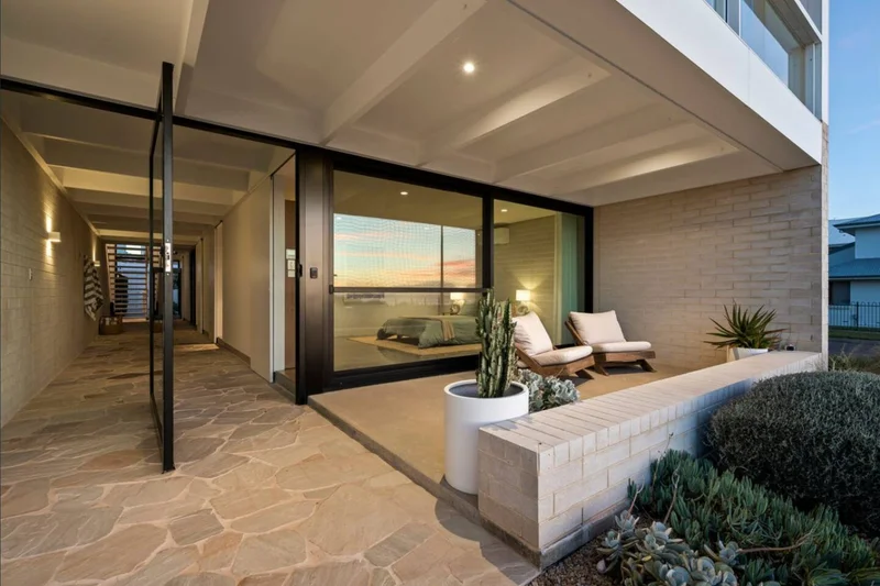 Reef House - Image 40