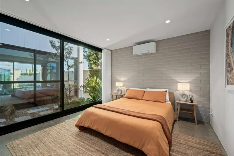 Reef House - Image 33