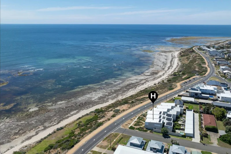 Reef House - Image 43