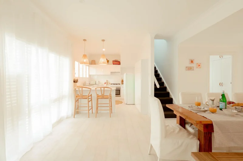 The Tree House - Image 21