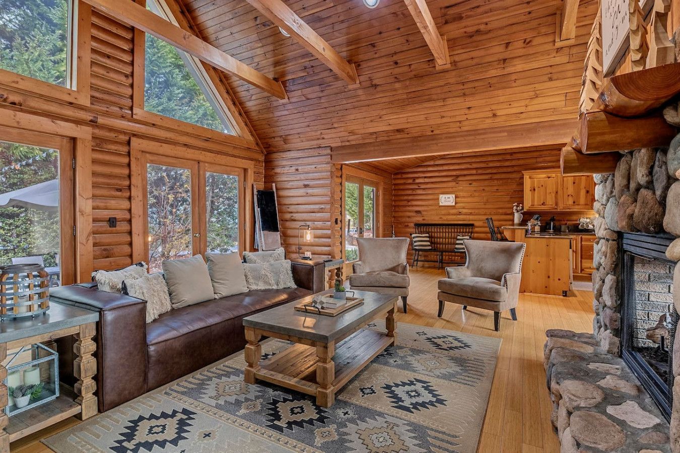 Modern Log Cabin | Fireplace, Pool Table, Mtn View